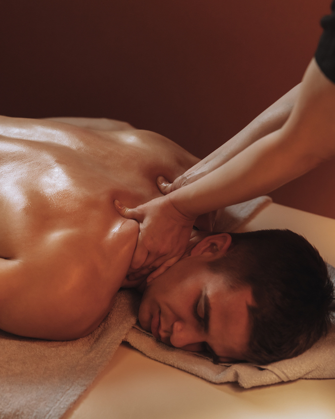 masaža leđa, vrata i ramena